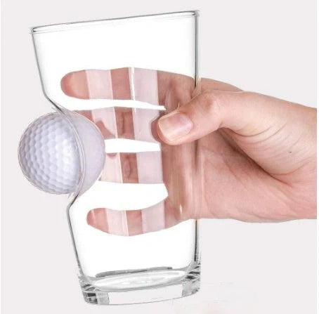 Golf-embedded borosilicate beer mug with hydrophobic silicone membrane, 460ml capacity
