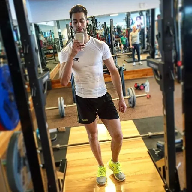 Men's quick-dry sports t-shirt in white, red, and black for fitness workouts