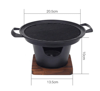 Compact and portable mini barbecue grill with Japanese-inspired design for solo or small-scale outdoor cooking