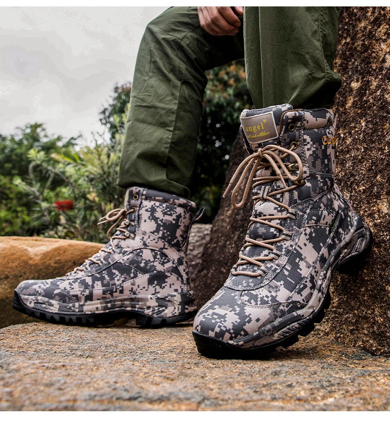 Trendha Men's Casual Hiking Shoes in black, featuring a durable rubber sole and plush artificial lining for outdoor adventures and everyday wear.