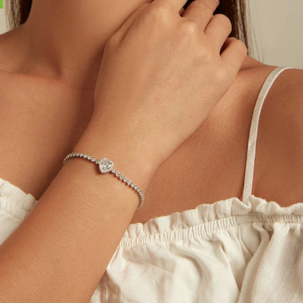 A close-up image of the New Sparkling Love Zirconia Bracelet, showcasing its exquisite sterling silver construction and sparkling zirconia stones.