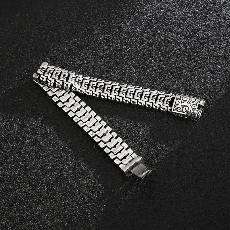 Titanium Steel Bracelet with Personalized Flower Design - A Fusion of European and American Style