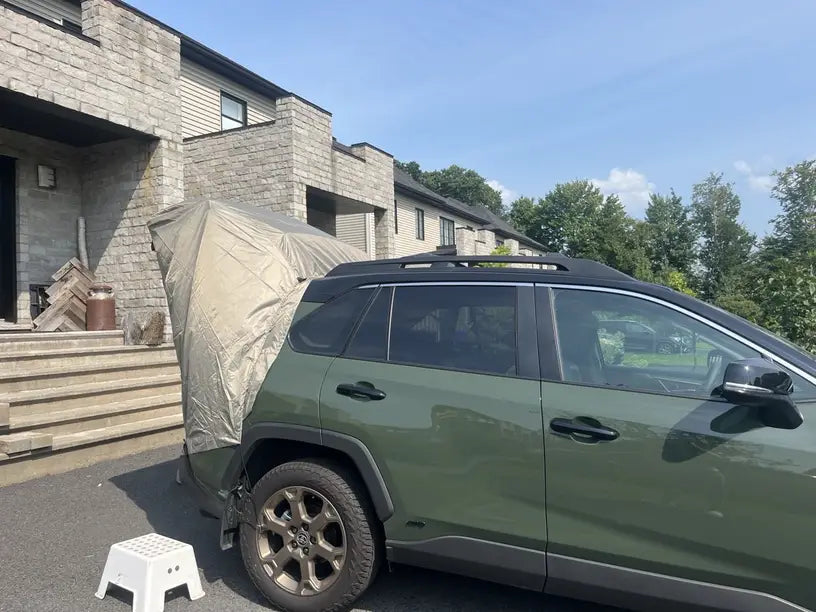 Car Trunk Extension Tent made from durable 210D polyester Oxford fabric with a 2000PU waterproof rating and UV-resistant coating, providing a comfortable and versatile shelter for outdoor adventures.