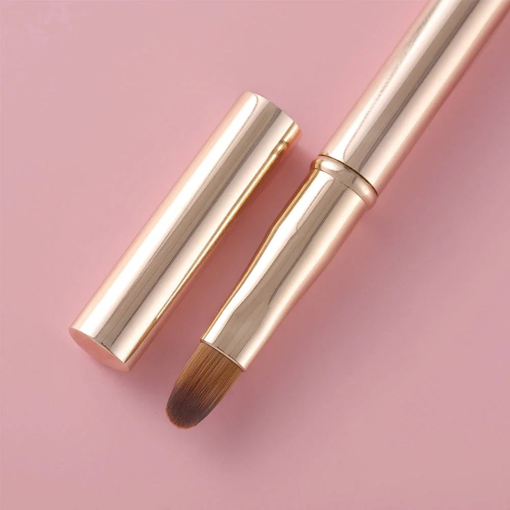 Fashion Makeup Lip Brush and Lipstick Concealer Brush Kit with ultra-soft synthetic bristles for precise, flawless lip application and contouring