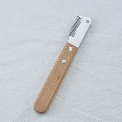 Pet stripping comb with wood handle for cats and dogs in two size options