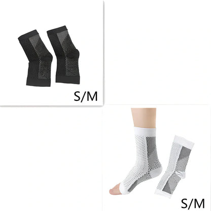 Invisible heel compression socks in black colour with absorbent insole design