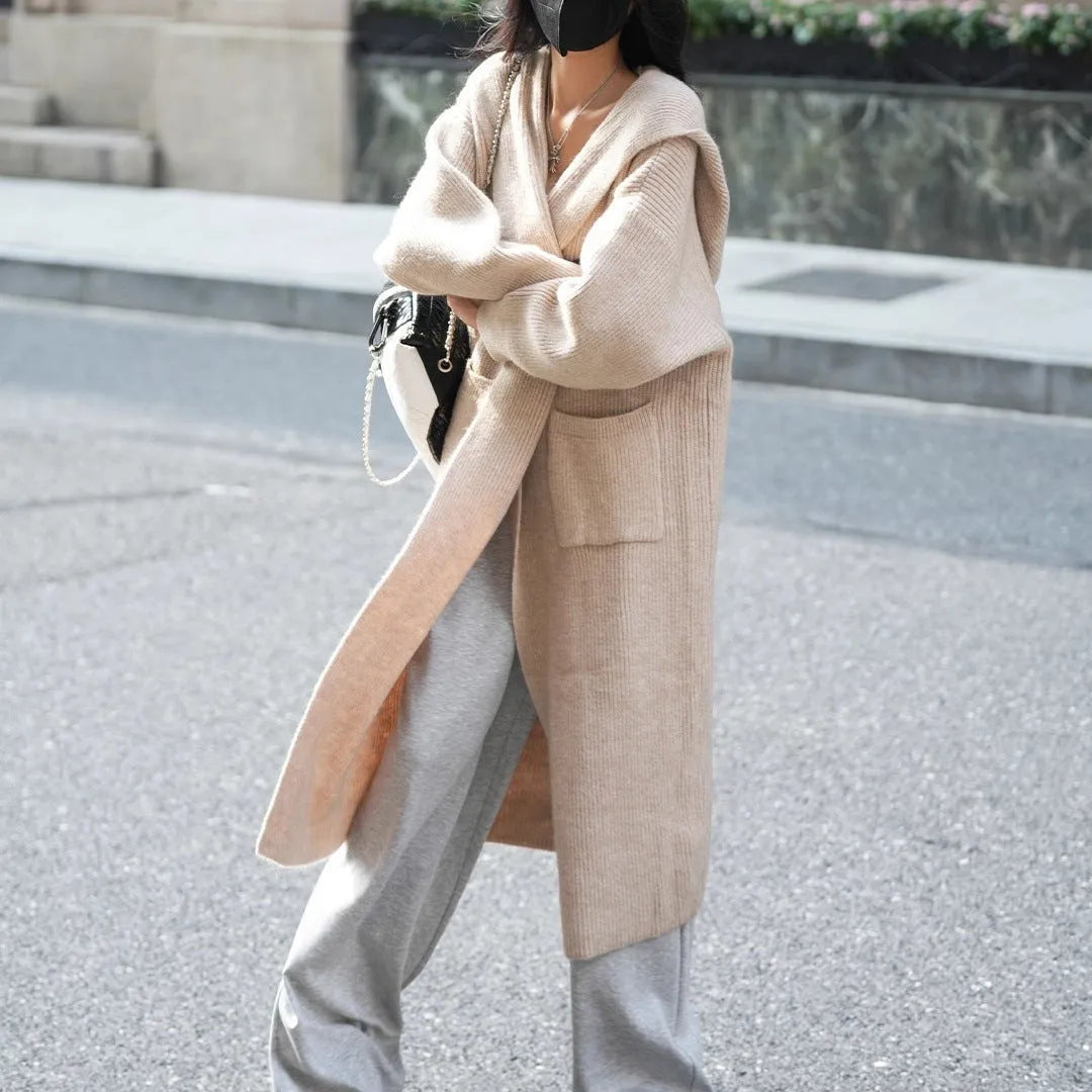 Long grey knitted cardigan with hood measuring 80cm length, cashmere blend fabric, loose fit trench coat style