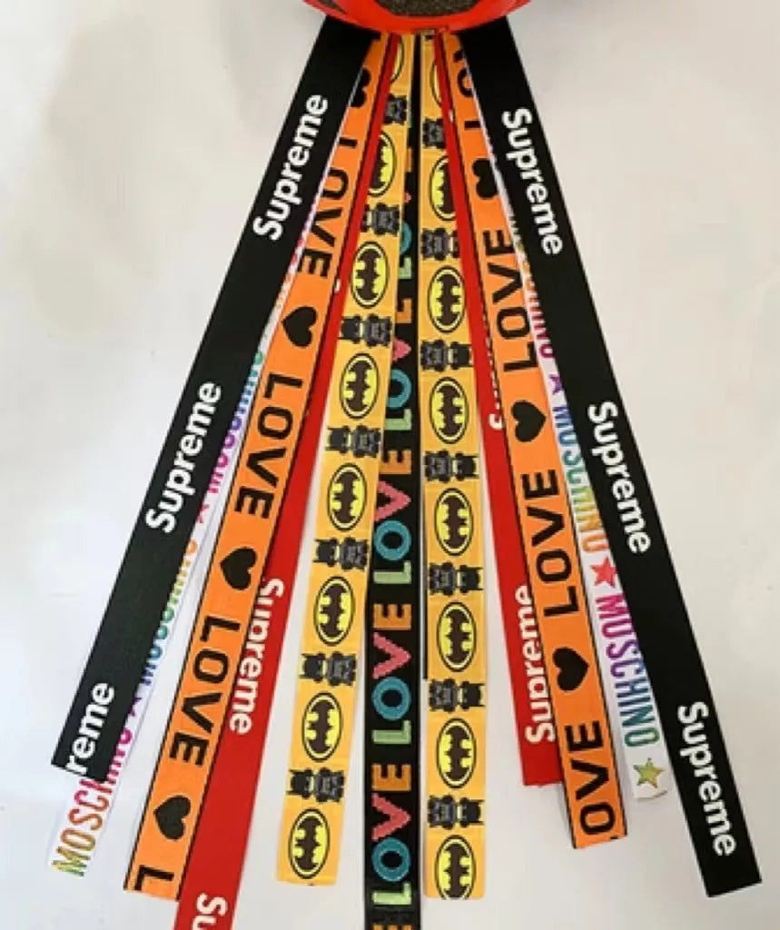 Children's helmet streamer with 60 cm polyester ribbon in colours like apricot and khaki for roller skating and skiing