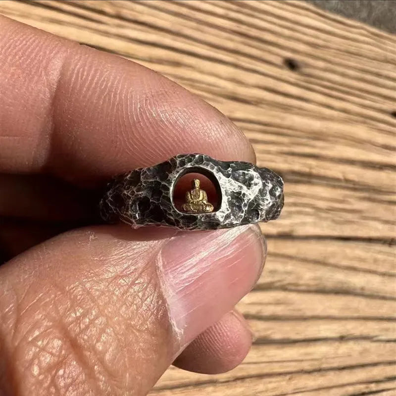 Hand-forged copper ring with rock texture and retro Buddha design, size 8, unisex jewellery