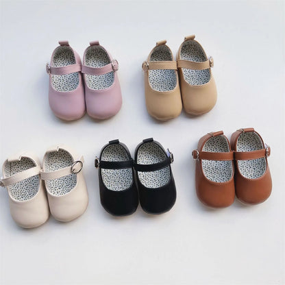 Baby girl toddler shoes with Velcro fastening, artificial PU upper, low top shape, available in five colours