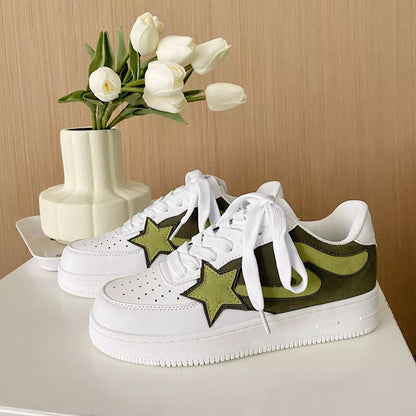 Men and women retro low-top breathable sports shoes in white blue and white green