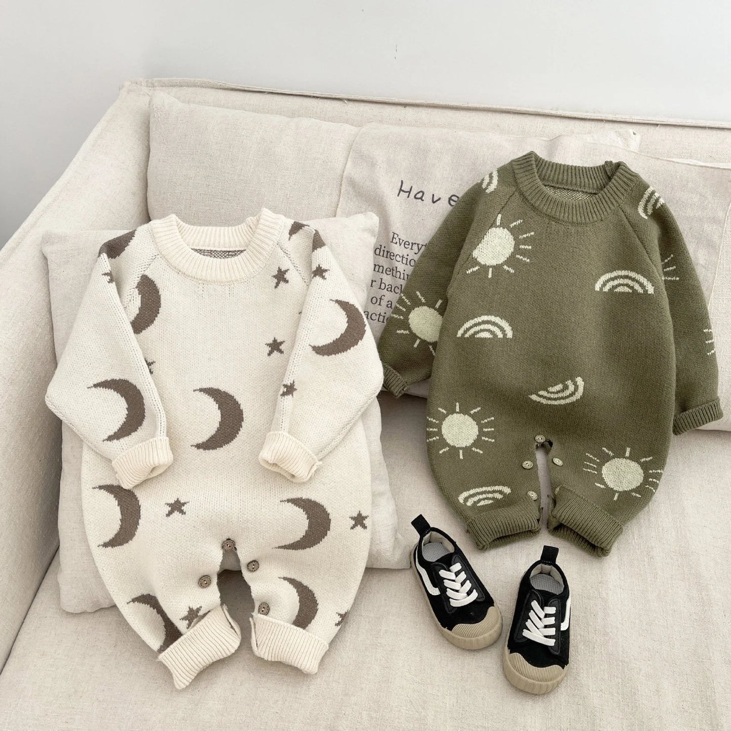 Korean style spring jumpsuit for children in beige or green with long sleeves and five height options from 66cm to 100cm