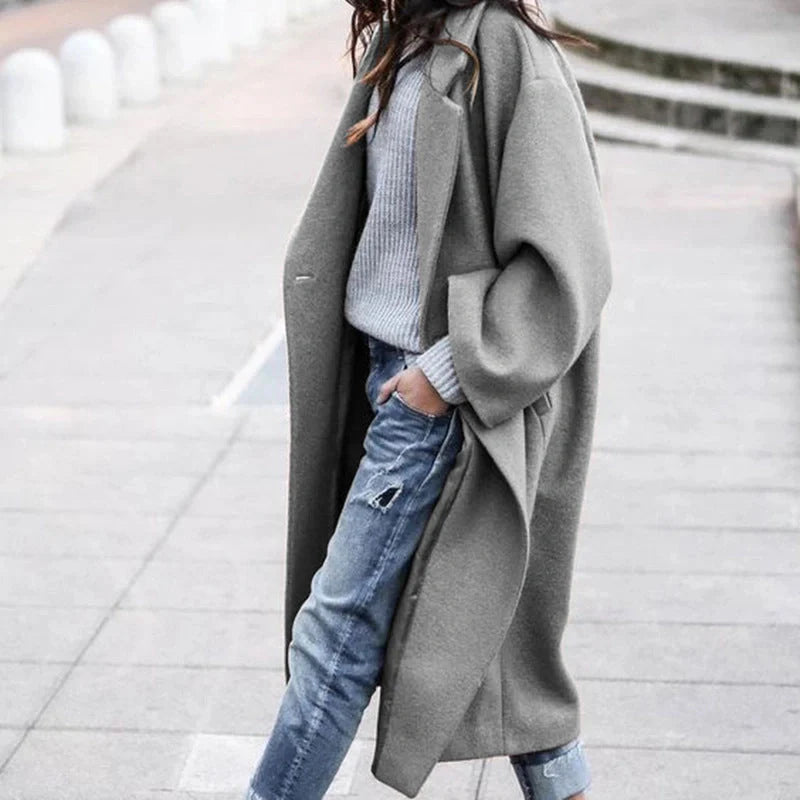 Women's solid color woolen coat with pockets for winter warmth