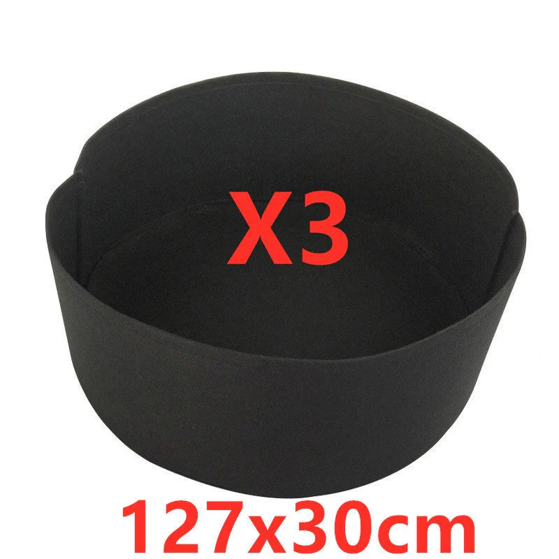 Round fabric grow bags for plants with water-retaining felt material in black and green