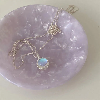 Ornamental stone necklace with geometric silver pendant on adjustable 41-50cm curb chain