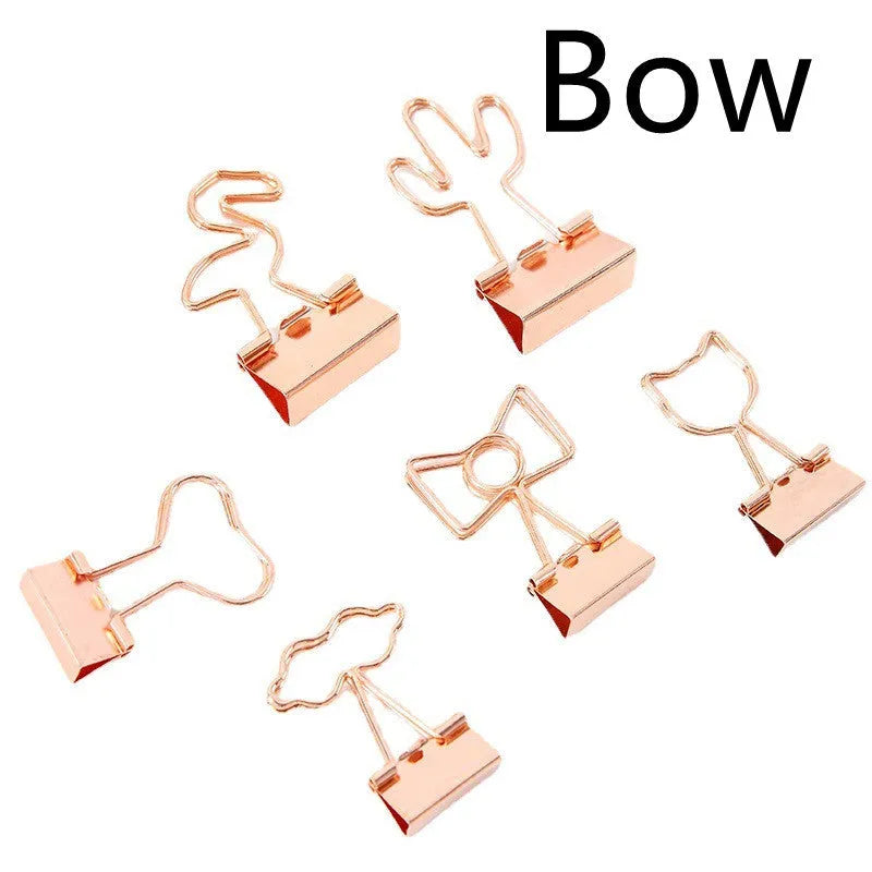 Golden decorative metal clip with 5.5cm length and 2.5cm tail in bow, cactus, cat, flamingo, or love design