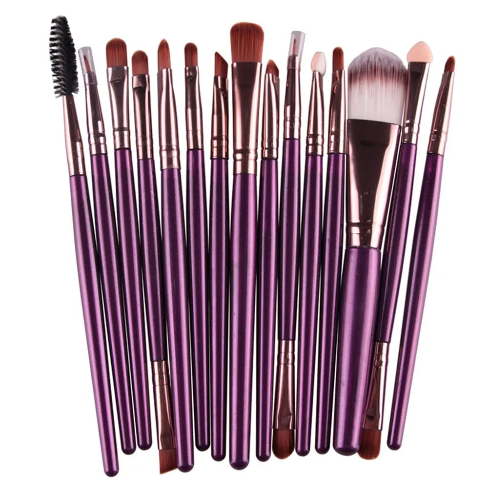 MAANGE 18-piece make-up brush set with fan-shaped tools for contouring and blending on a table