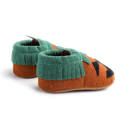 Adorable pumpkin-themed baby shoes with soft suede upper and non-slip canvas sole, available in vibrant yellow color and range of sizes