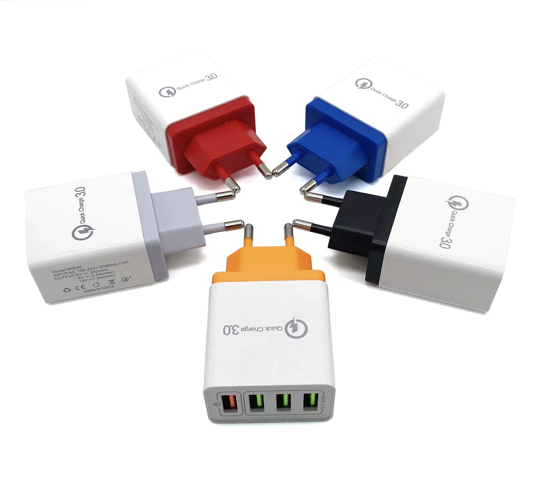 High-speed 4-port USB charging station with quick charge 3.0 technology for smartphones and tablets