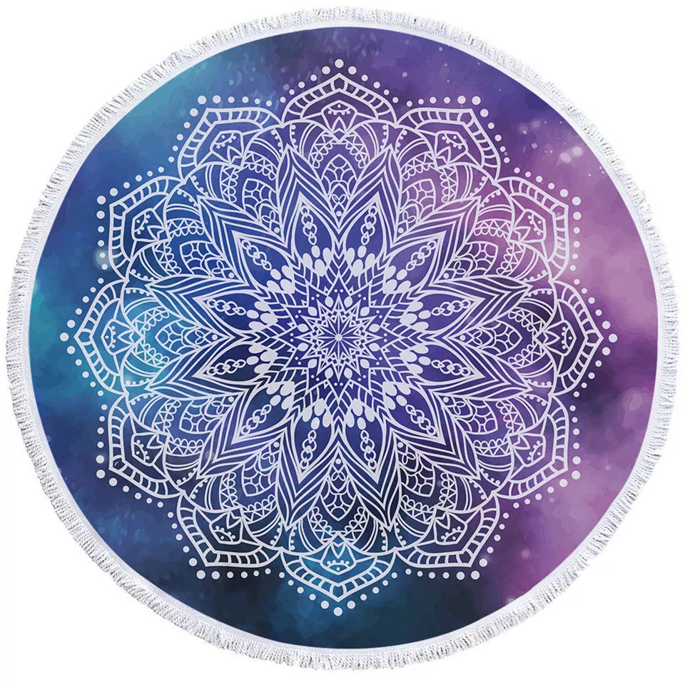 Round printed polyester towel mat for beach, yoga, and home decor with vibrant 3D patterns