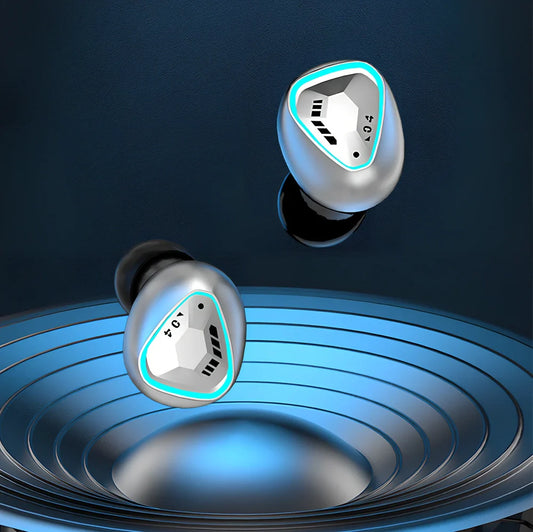 Wireless Bluetooth gaming headset with 120-hour battery and CVC8.0 noise cancellation in grey or silver