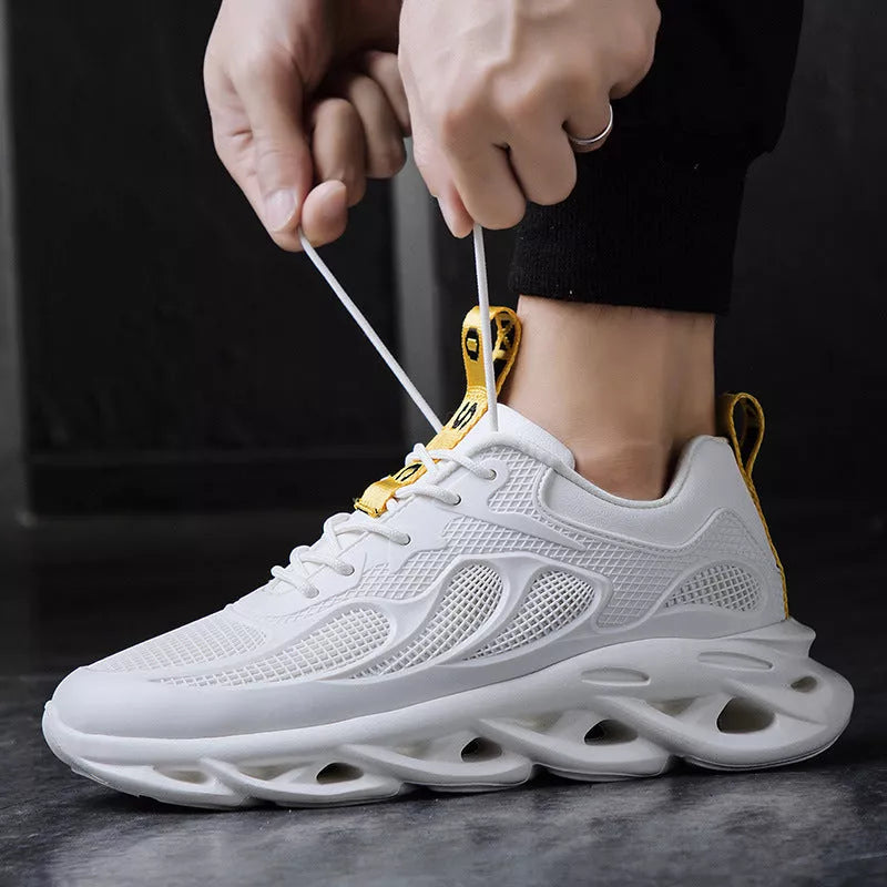 Men's invisible heightening shoes with breathable mesh in black and white