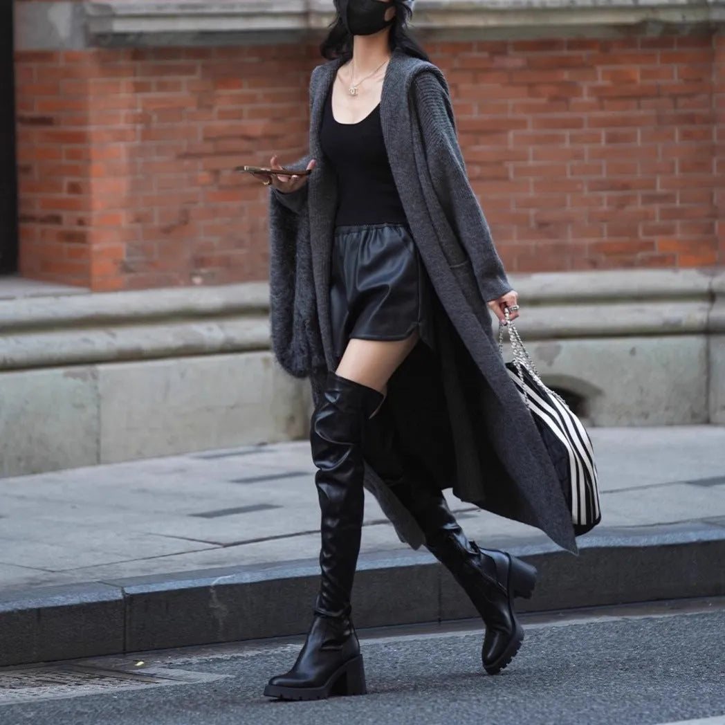 Long grey knitted cardigan with hood measuring 80cm length, cashmere blend fabric, loose fit trench coat style