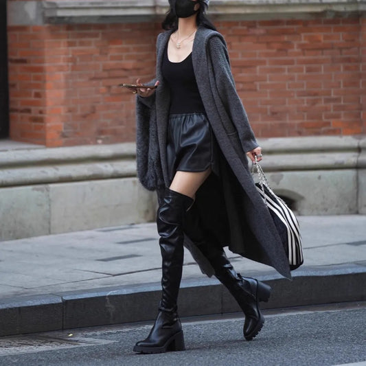 Long grey knitted cardigan with hood measuring 80cm length, cashmere blend fabric, loose fit trench coat style