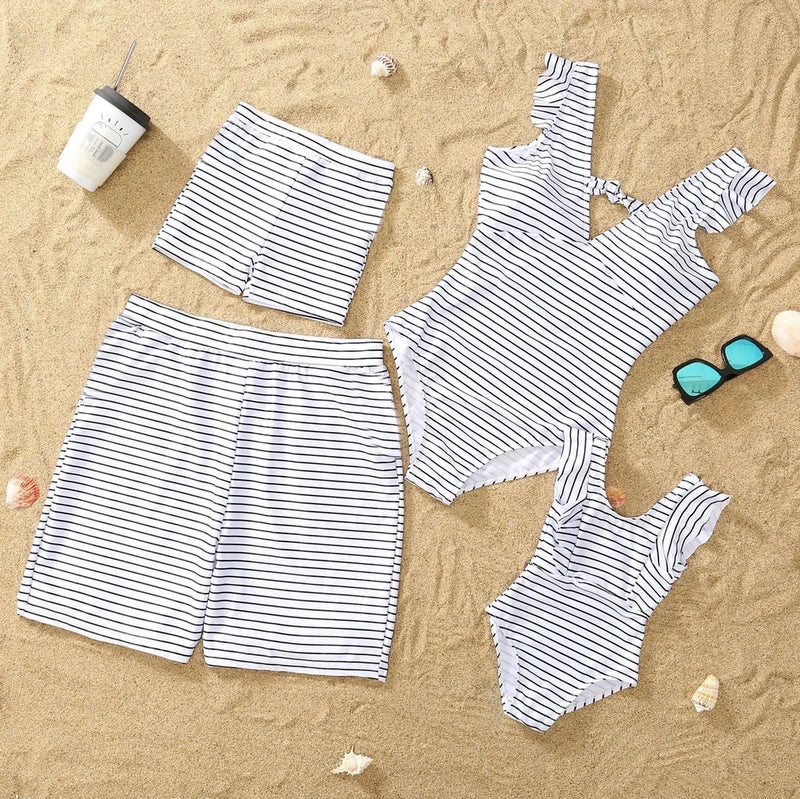 Parent-child swimsuit quick-dry beach pants with 95% polyester fabric that dries in under 30 minutes, available in 18 size options from baby 6cm to adult XL with coordinated family sets