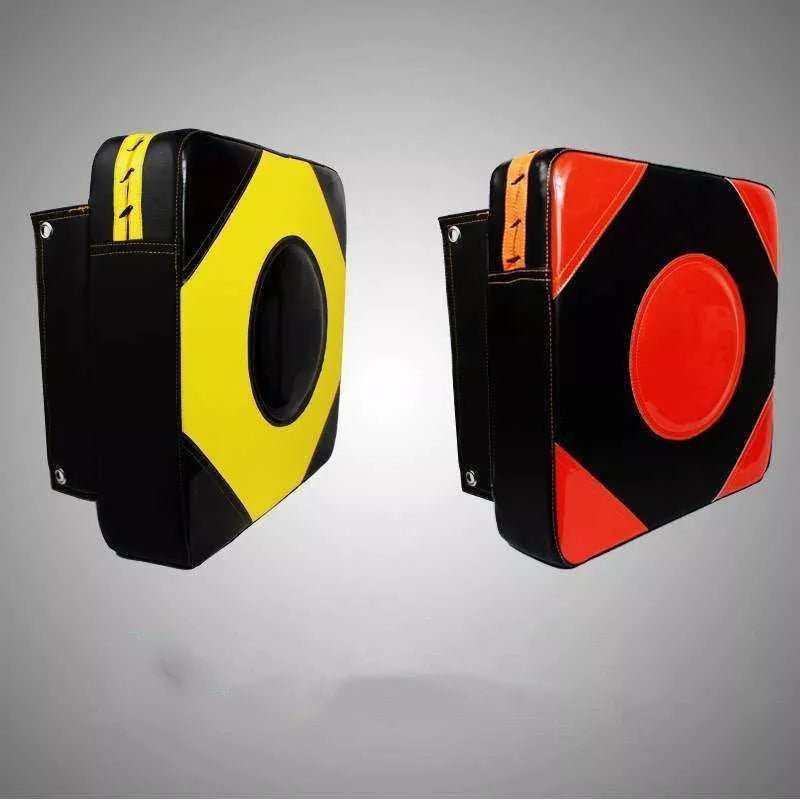 Durable wall hanging Thai boxing sandbag with center thickening for realistic training