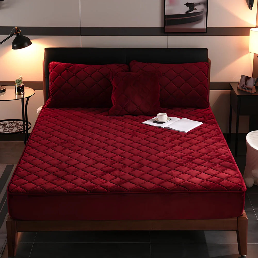 Crystal fleece quilted bed cover with velvet finish in blue colour