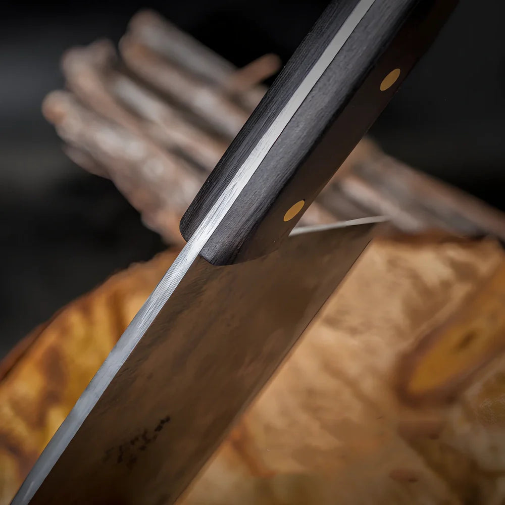 Hand-forged chopping knife with 17cm stainless steel blade and wooden handle