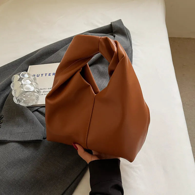 Women's dumpling-shaped casual handbag in PU with folded stitching and sandwich pocket