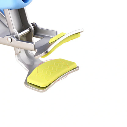 Stainless steel tray holder gripping baking tray with non-slip chuck mechanism and widened handle