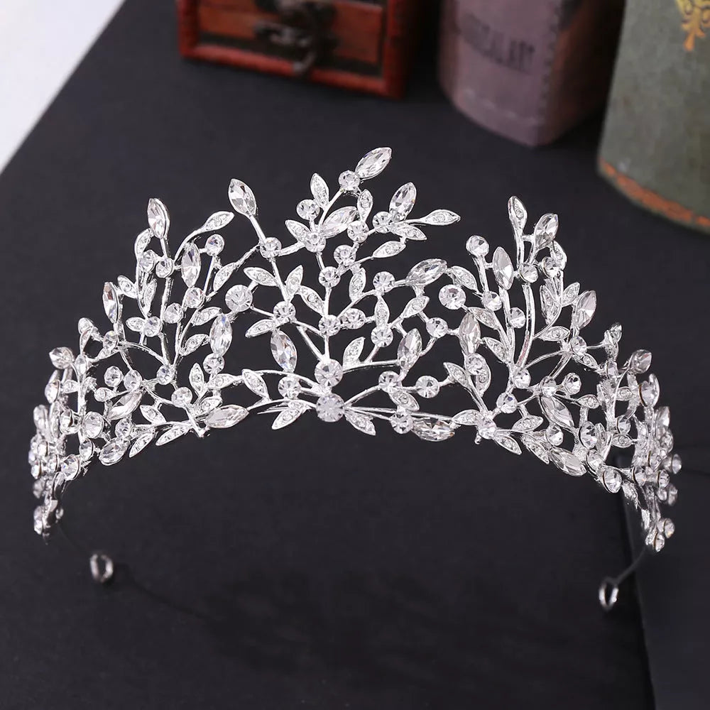 Vintage rhinestone headdress crown with green phantom quartz crystal, alloy construction, 15 * 6.5cm