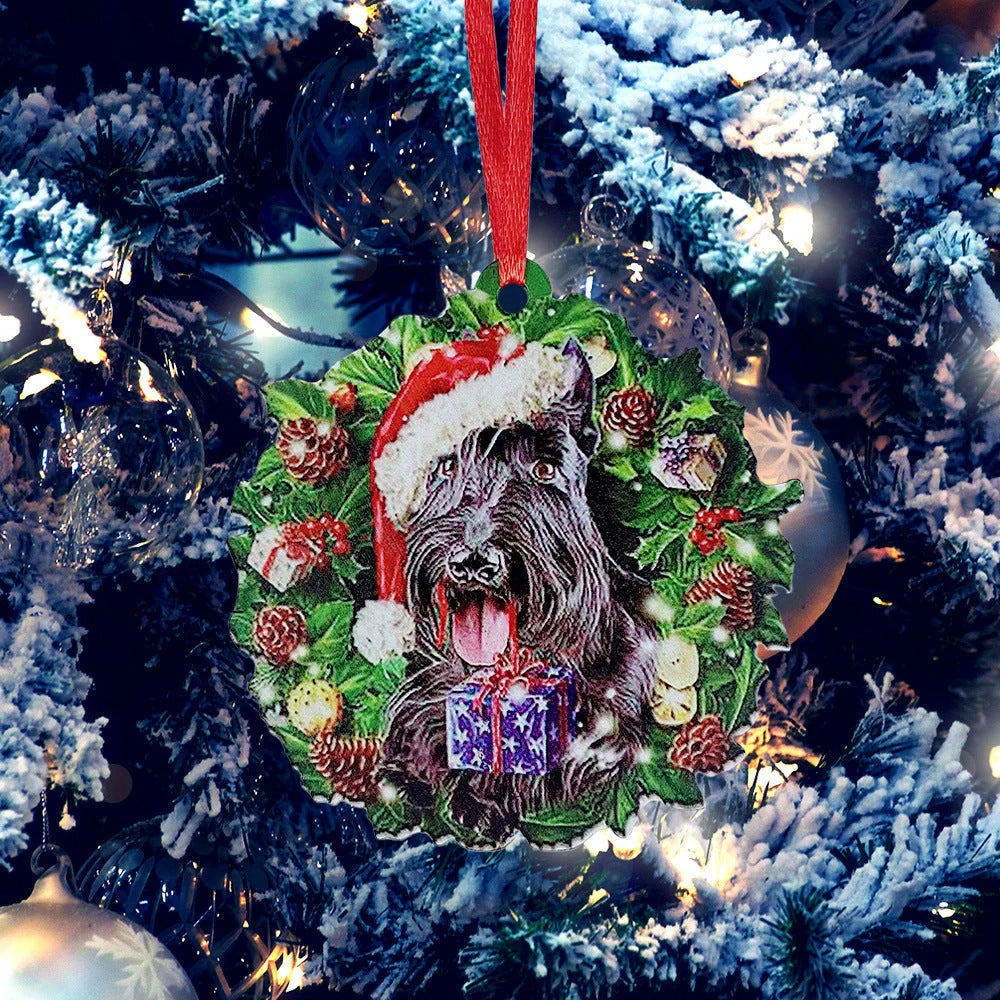 Hand-painted wooden Christmas ornament with geometric design and picture color