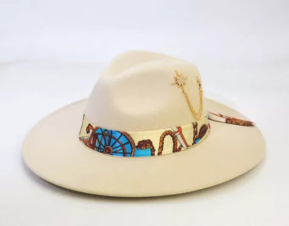 Wool-like autumn and winter felt cap in pendant pink and dark brown