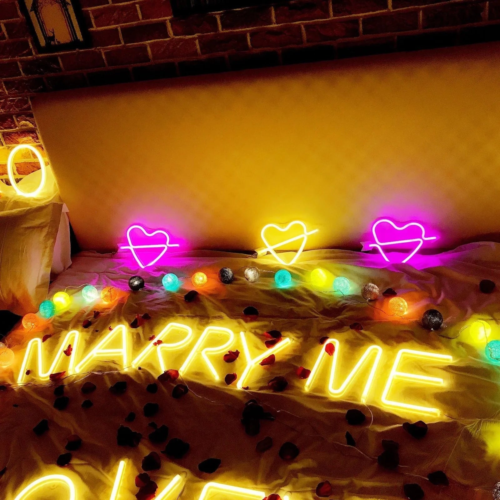 LED English alphabet letter light with plastic shell and night light colour option