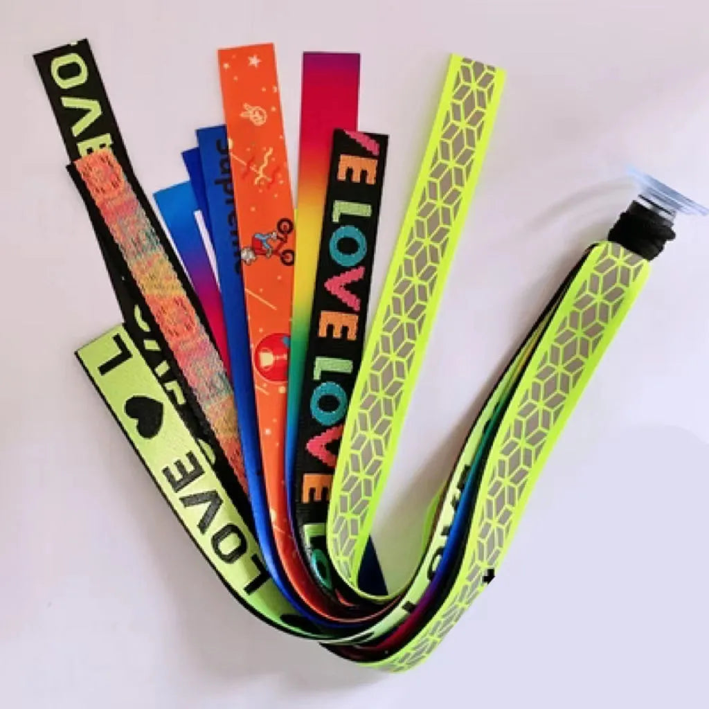 Children's helmet streamer with 60 cm polyester ribbon in colours like apricot and khaki for roller skating and skiing