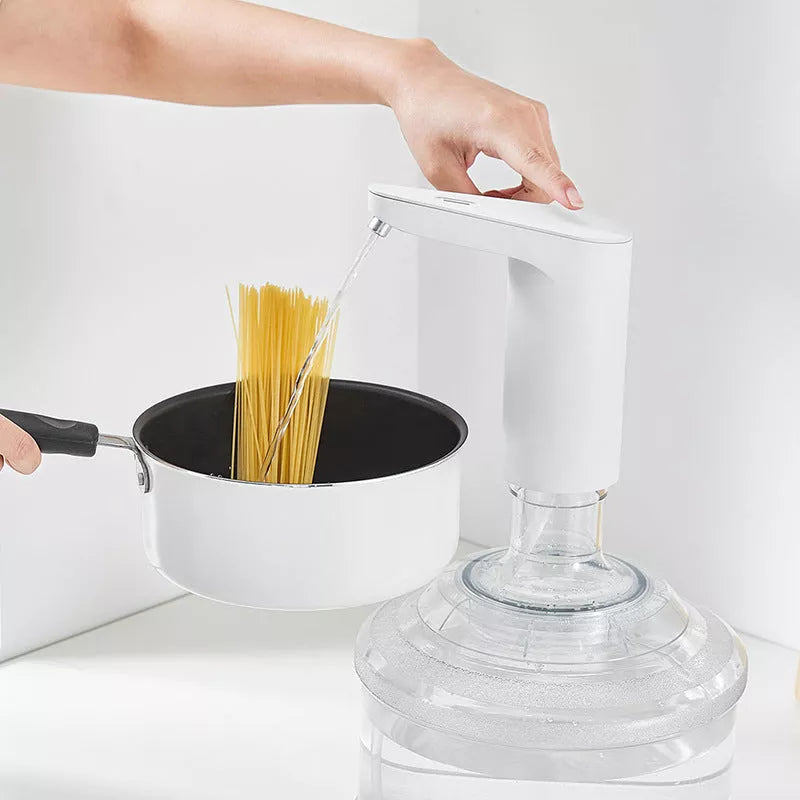 TDS Automatic Water Supply in white with USB charging port