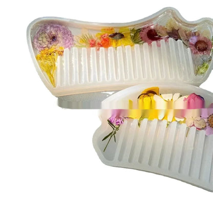 Crystal glue mirror glossy resin comb in choice of three colours measuring under 10cm