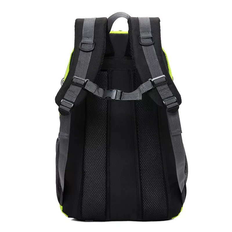 Outdoor climbing bag with internal computer compartment in multiple colors