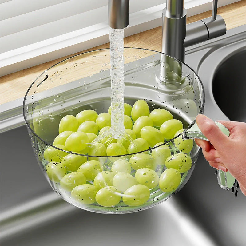 Multifunctional kitchen drainage basin for washing fruits and vegetables