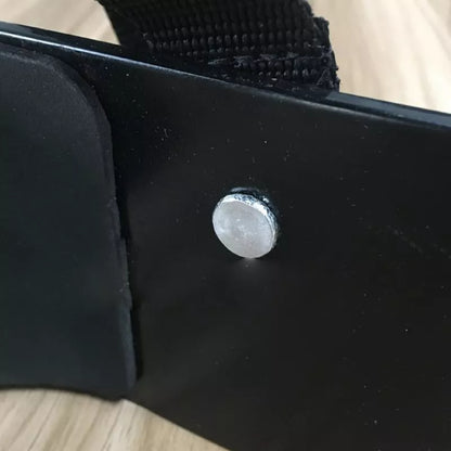 Aluminum alloy biceps training board with adjustable straps and sponge pads