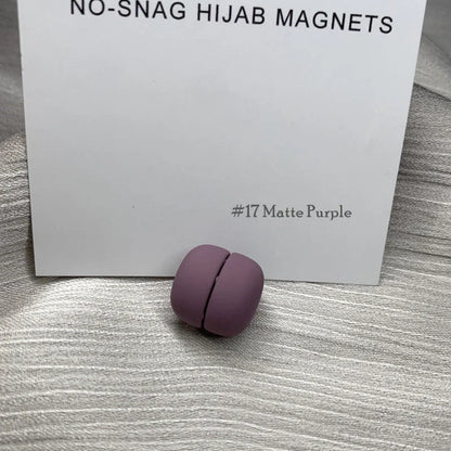 Malaysia Strong Scarf Buckle Macron Round Magnet in painted zinc alloy for secure scarf attachment