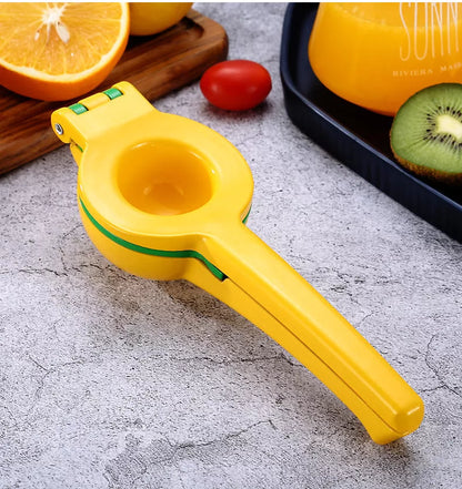 Stainless steel manual juicer for lemons and limes with seed-free design