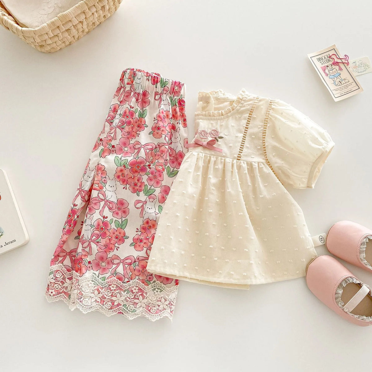 Girls' cotton short-sleeve shirt with lace collar and lace straight-leg trousers set in almond, sizes 73-120cm