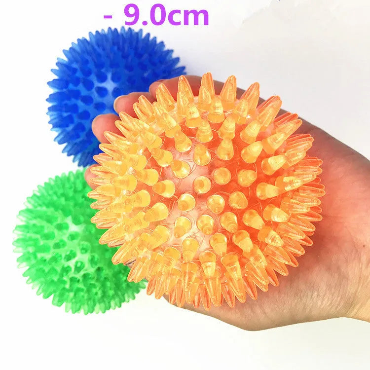 Large dog vocal toy ball in blue TPR, 11cm bouncy sounding ball for fetch play