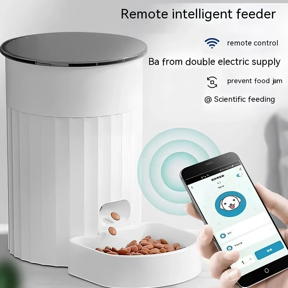 Automatic wifi pet feeder with 3-litre capacity in matcha green colour with digital display