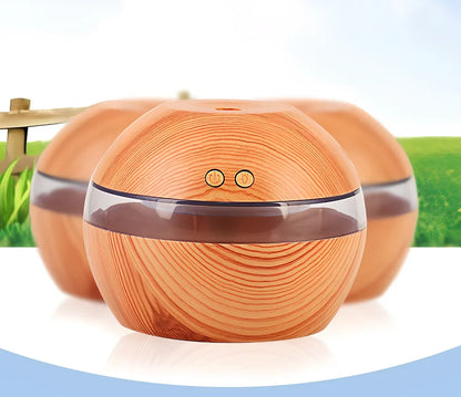 White ABS essential oil diffuser measuring 110x110x90mm with 300ml water capacity and USB power connection